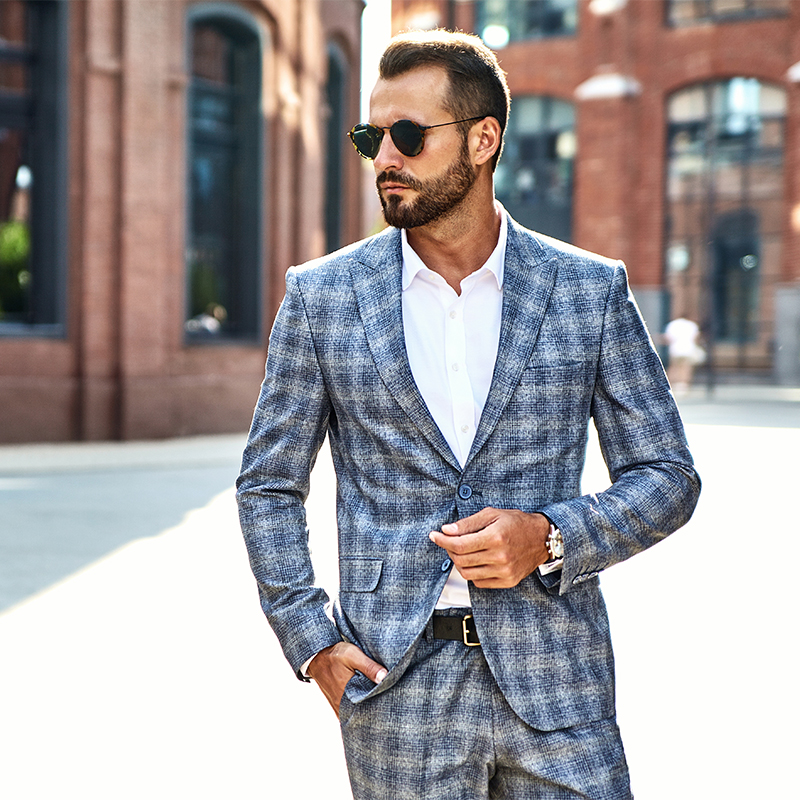 Dressing with Confidence: Clothing That Empowers Women